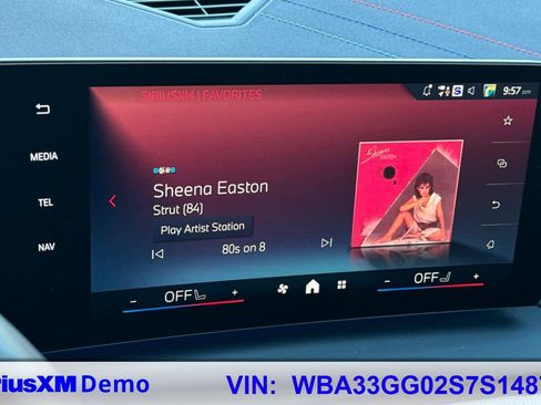 Used 2025 BMW M235i xDrive w/ Premium Package image 32