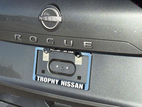 New 2026 Nissan Rogue SV image 9