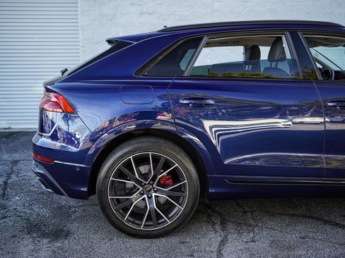 Used 2019 Audi Q8 Prestige w/ Adaptive Chassis Package image 15