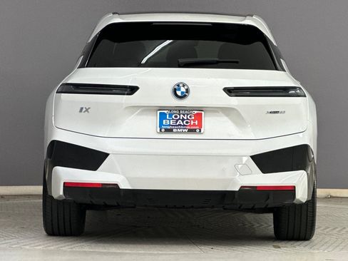 Certified 2025 BMW iX xDrive50 image 10