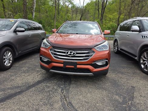 Used 2017 Hyundai Santa Fe Sport w/ Cargo Package AWD/4WD image 2