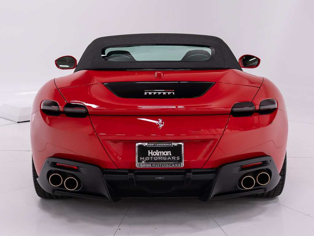 Used 2025 Ferrari Roma Spider RWD image 13