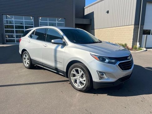 Used 2018 Chevrolet Equinox LT AWD/4WD image 3