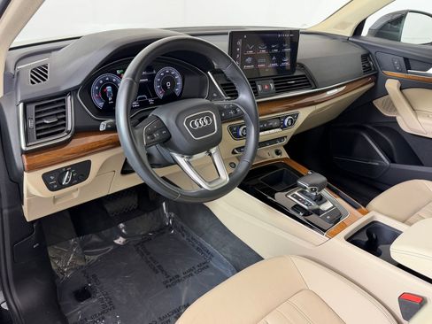 Certified 2023 Audi Q5 2.0T Premium Plus w/ Premium Plus Package AWD/4WD image 4