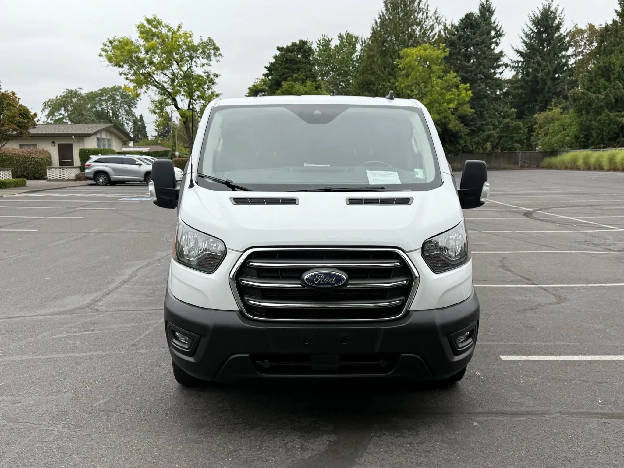 Used 2020 Ford Transit 250 Low Roof RWD image 10