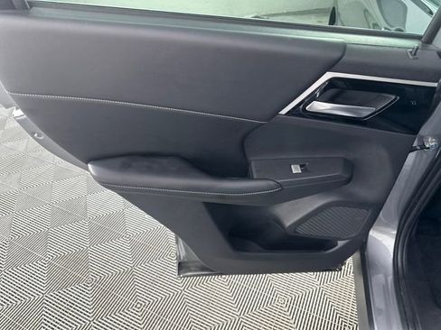 Used 2022 Mitsubishi Outlander SE AWD/4WD image 15