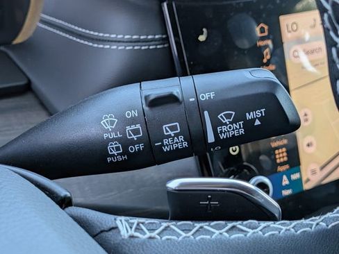 New 2026 Jeep Grand Cherokee Altitude AWD/4WD image 33
