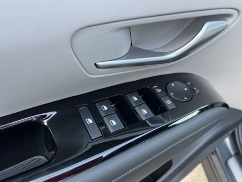 New 2025 Hyundai Tucson Limited image 13