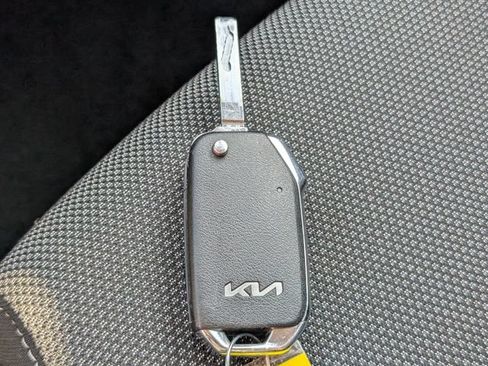 Used 2024 Kia Forte LXS FWD image 25