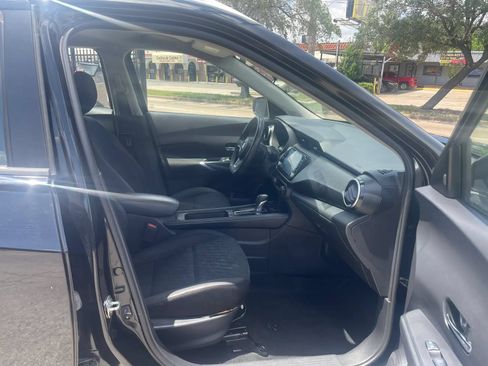 Used 2021 Nissan Kicks SV FWD image 11