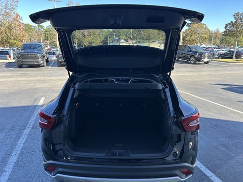 New 2025 Chevrolet Trax LT w/ Driver Confidence Package image 69