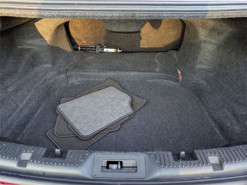 Used 2014 Lincoln MKS image 24