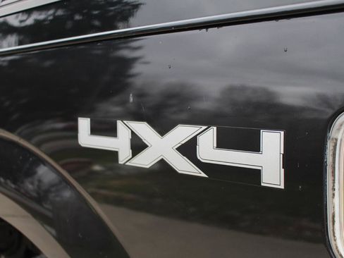 Used 2012 Ford F150 XLT w/ XLT Chrome Pkg image 38