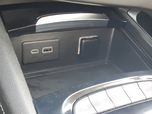 Certified 2021 Buick Envision Preferred AWD/4WD image 30