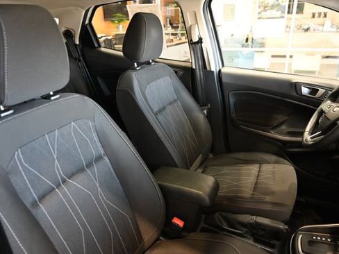 Used 2020 Ford EcoSport SE w/ SE Convenience Package image 8