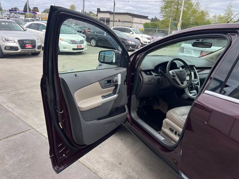 Used 2011 Ford Edge Limited w/ 302A Rapid Spec Order Code AWD/4WD image 10