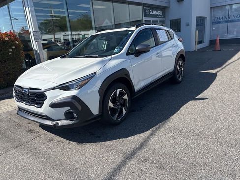 Certified 2025 Subaru Crosstrek 2.5i Limited w/ Crosstrek Mirror Package AWD/4WD image 9