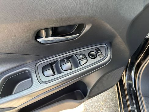 Used 2025 Nissan Versa SV FWD image 18