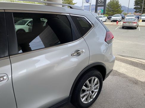 Used 2020 Nissan Rogue SV image 54