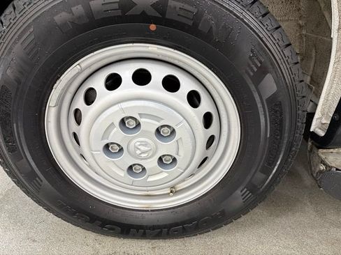 Used 2025 RAM ProMaster 2500 w/ U-Haul Equipment Group FWD image 22