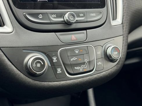 Used 2019 Chevrolet Malibu LS image 15