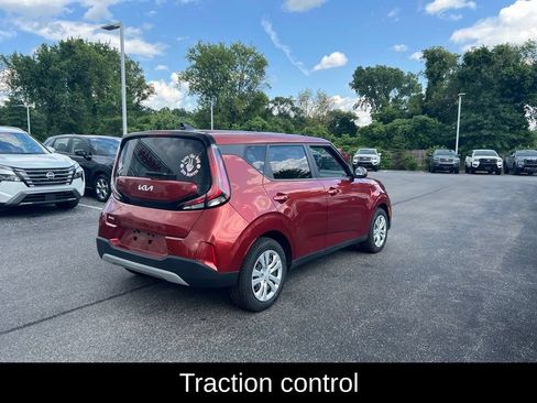Used 2023 Kia Soul LX FWD image 11