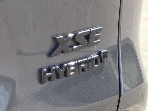 Used 2020 Toyota RAV4 XSE AWD/4WD image 20