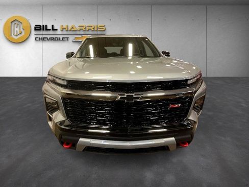 New 2026 Chevrolet Traverse Z71 w/ Enhanced Driving Package image 2