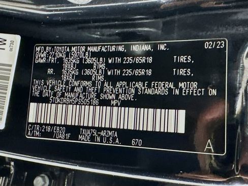 Used 2023 Toyota Highlander XLE image 42