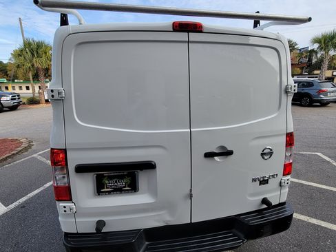Used 2020 Nissan NV 1500 SV image 11