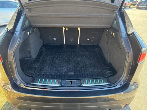 Used 2020 Jaguar F-PACE Portfolio image 24