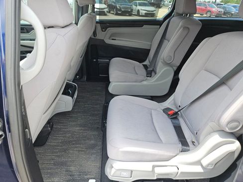 Used 2023 Honda Odyssey EX image 11