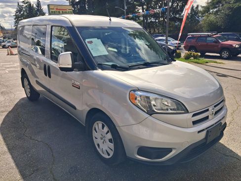 Used 2015 RAM ProMaster City Tradesman SLT image 3