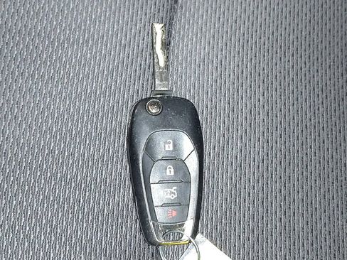 Used 2018 Chevrolet Cruze LS image 32