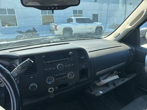 Used 2012 GMC Sierra 2500 SLE w/ SLE Preferred Package image 12