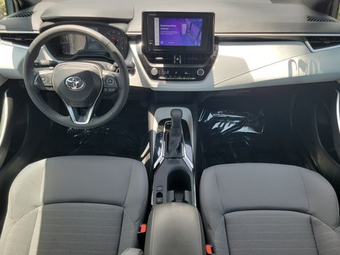 Used 2025 Toyota Corolla SE FWD image 15