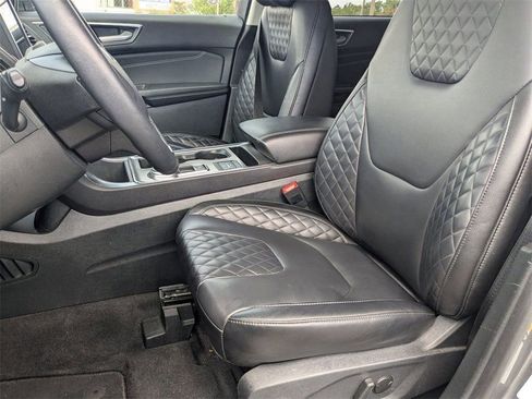 Used 2024 Ford Edge Titanium image 24