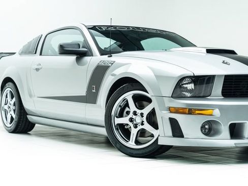 Used 2008 Ford Mustang GT RWD image 3