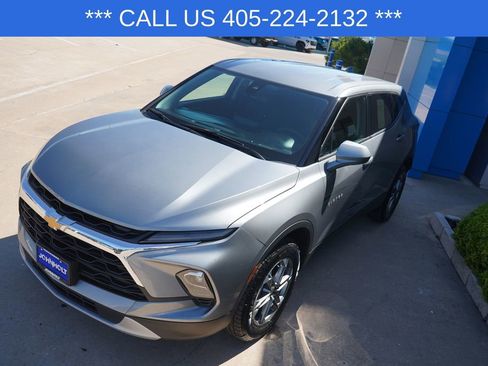 Used 2025 Chevrolet Blazer LT AWD/4WD image 14