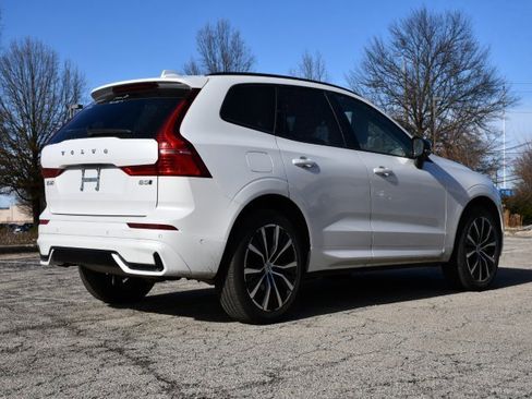 Certified 2025 Volvo XC60 B5 Plus w/ Climate Package image 7