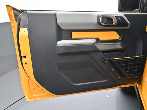 Used 2021 Ford Bronco Badlands image 15