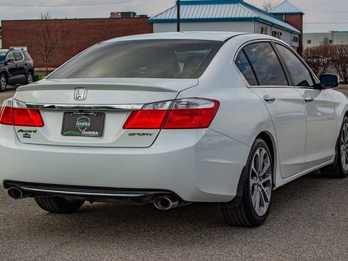 Used 2013 Honda Accord Sport image 9