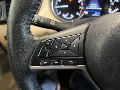 Used 2019 Nissan Rogue SL w/ Premium Package AWD/4WD image 22