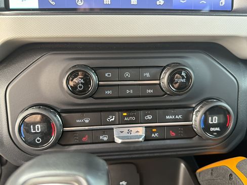 Used 2023 Ford Bronco Badlands AWD/4WD image 34