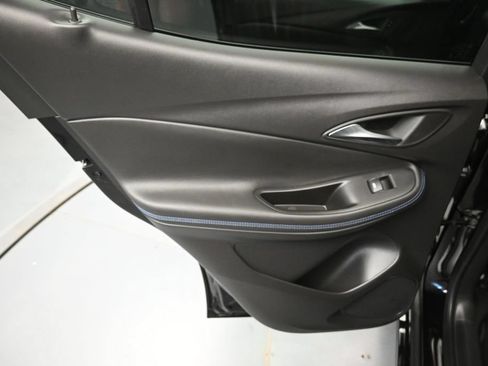 Used 2025 Buick Encore GX Sport Touring FWD image 23