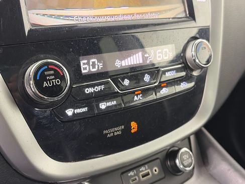 Used 2022 Nissan Murano S AWD/4WD image 21