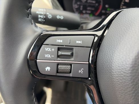 Used 2025 Honda HR-V EX-L image 20