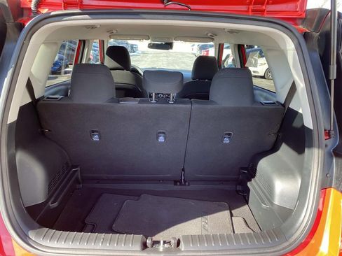 Used 2023 Kia Soul LX image 5