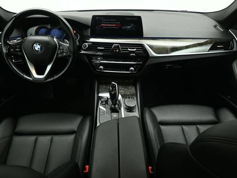 Used 2019 BMW 530e w/ Convenience Package RWD image 21