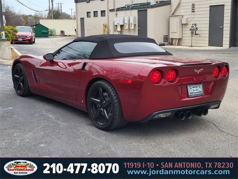 Used 2007 Chevrolet Corvette Convertible w/ Preferred Equipment Group image 3